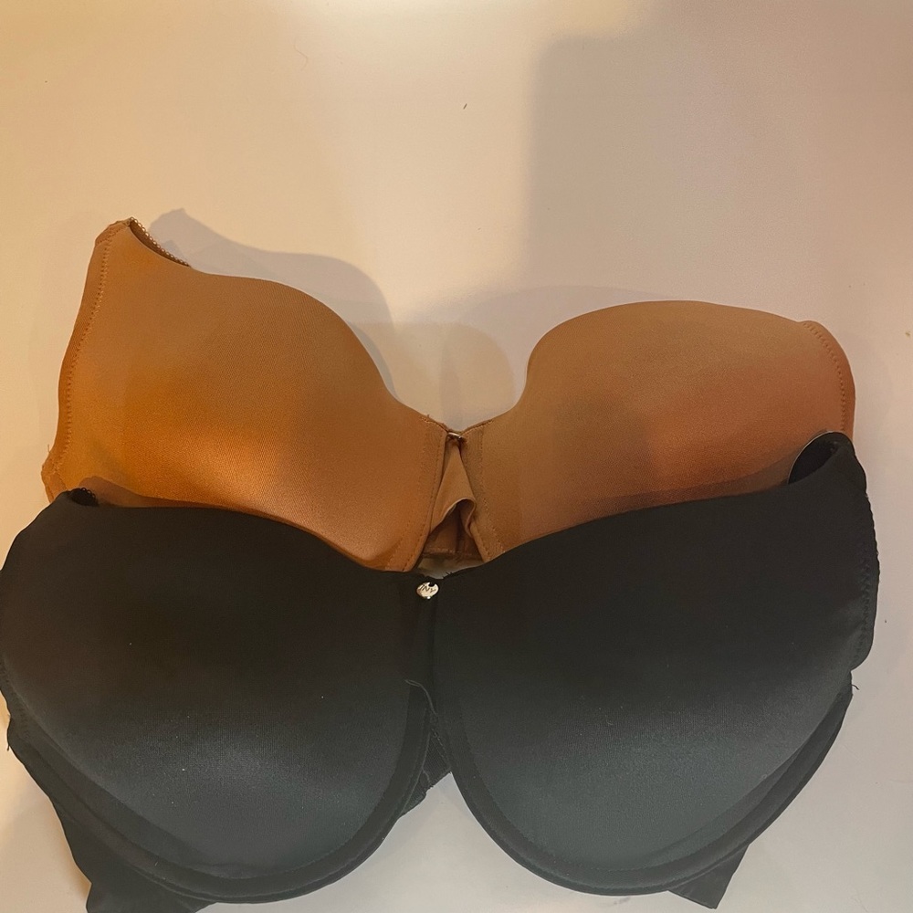 NWT- JONES NEW YORK Signature Bra’s.  (2 bra’s in each set)  SZ 36D